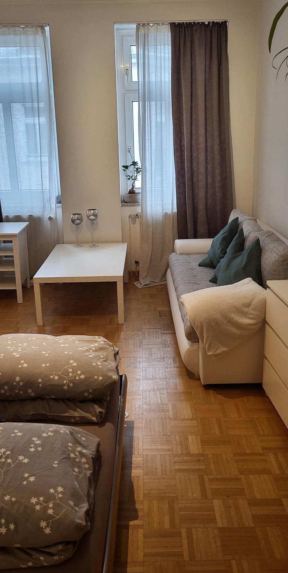 Von Privat, Grosses Zimmer Sehr Zentral In Bad Homburg Stadtmitte Bad Homburg vor der Höhe Kültér fotó